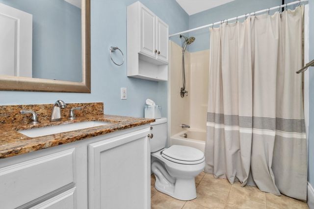 87 Ash St 2-2, Waltham, MA 02453