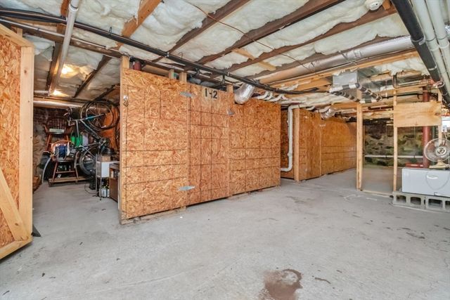 87 Ash St 2-2, Waltham, MA 02453