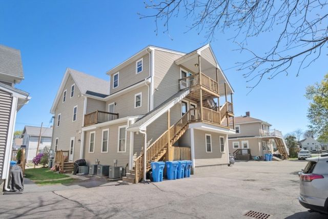 87 Ash St 2-2, Waltham, MA 02453