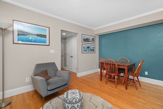 87 Ash St 2-2, Waltham, MA 02453