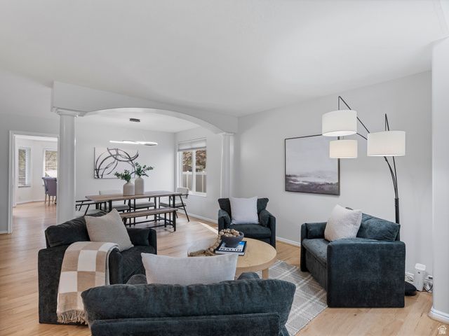 11051 S LONGDALE CIR, Sandy, UT 84092