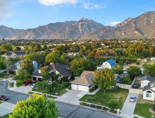 11051 S LONGDALE CIR, Sandy, UT 84092