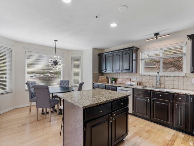 11051 S LONGDALE CIR, Sandy, UT 84092