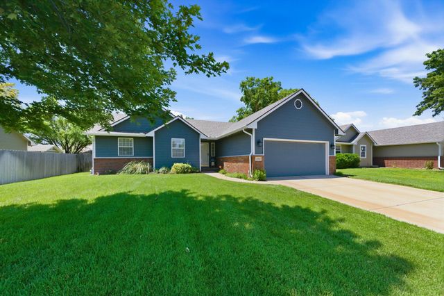 2711 N Parkdale, Wichita, KS 67205