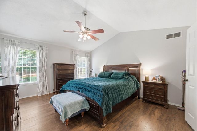 2711 N Parkdale, Wichita, KS 67205