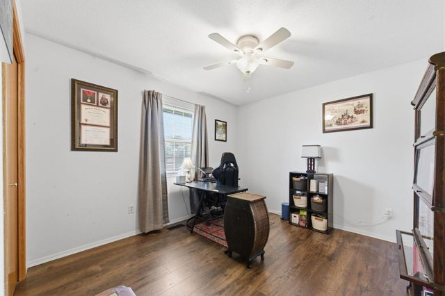 2711 N Parkdale, Wichita, KS 67205