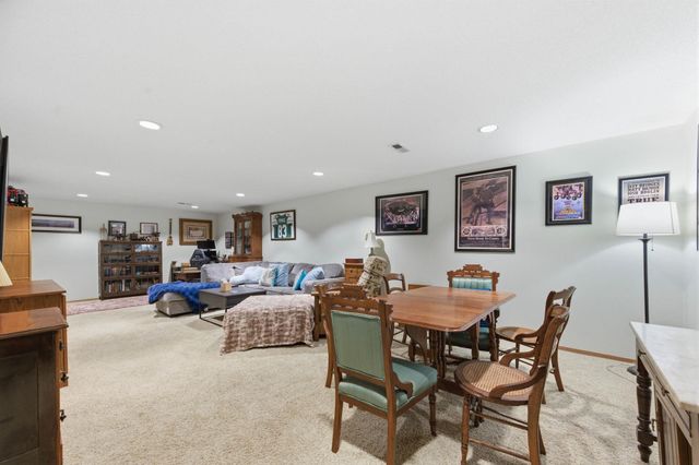 2711 N Parkdale, Wichita, KS 67205