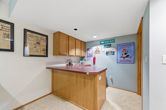 2711 N Parkdale, Wichita, KS 67205