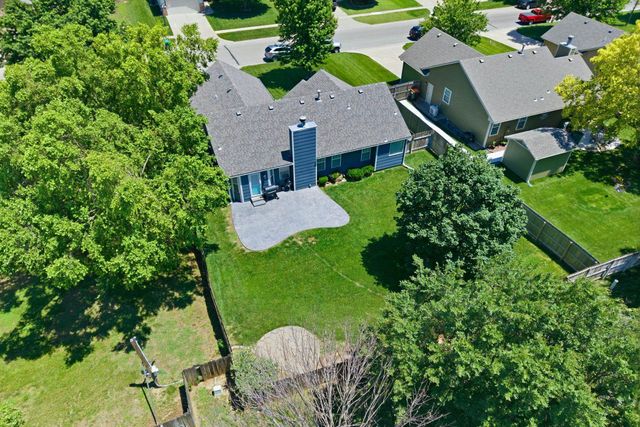 2711 N Parkdale, Wichita, KS 67205