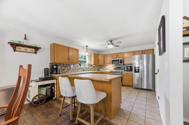 2711 N Parkdale, Wichita, KS 67205
