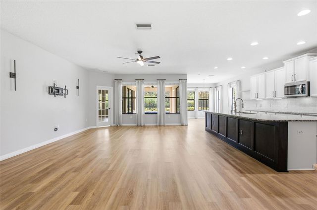 32306 GARDEN ALCOVE LOOP, Wesley Chapel, FL 33545