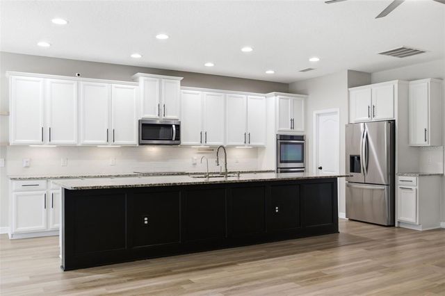 32306 GARDEN ALCOVE LOOP, Wesley Chapel, FL 33545