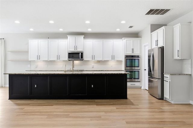 32306 GARDEN ALCOVE LOOP, Wesley Chapel, FL 33545