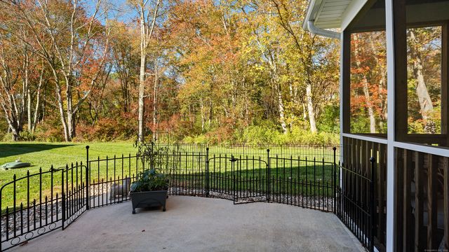 10 Grace Lane 10, Plainfield, CT 06354