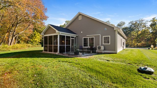 10 Grace Lane 10, Plainfield, CT 06354