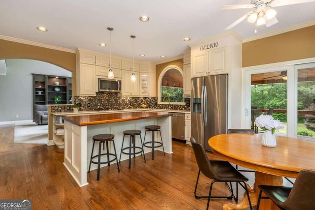 295 Devereux Downs, Roswell, GA 30075