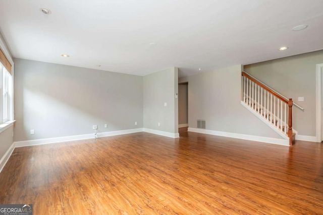 295 Devereux Downs, Roswell, GA 30075