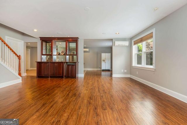 295 Devereux Downs, Roswell, GA 30075