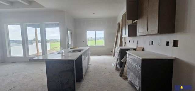 9011 Castle Pine Drive, Lincoln, NE 68516