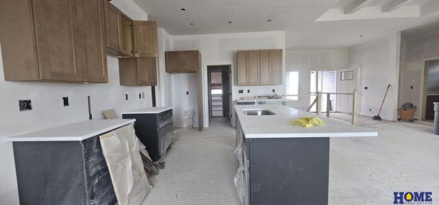 9011 Castle Pine Drive, Lincoln, NE 68516