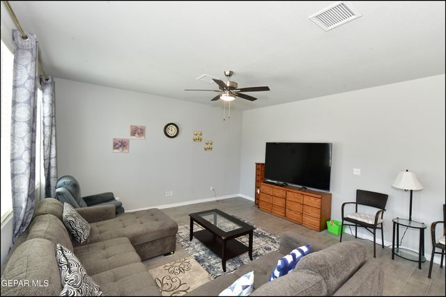 6072 HIDDEN ROW Avenue, El Paso, TX 79924