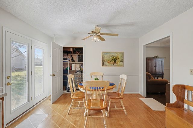 1020 Rutledge Dr, Rockvale, TN 37153