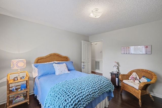 1020 Rutledge Dr, Rockvale, TN 37153