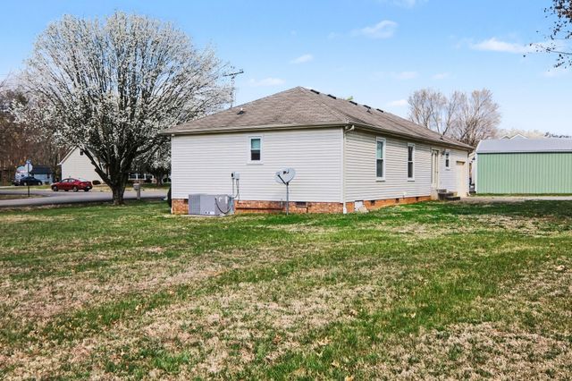 1020 Rutledge Dr, Rockvale, TN 37153