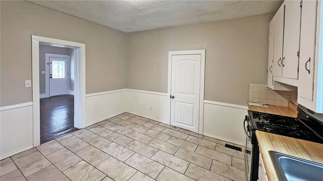 221 C Street, Rogers, AR 72756
