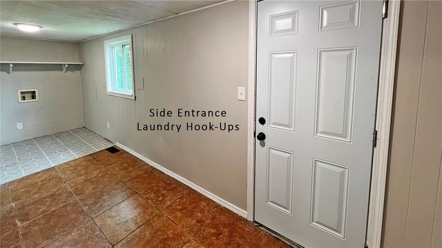221 C Street, Rogers, AR 72756