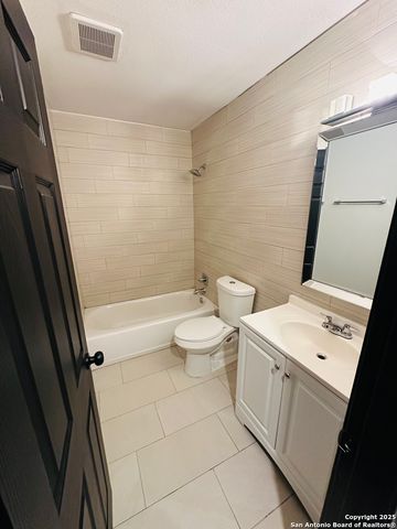 5611 timber rail, San Antonio, TX 78250