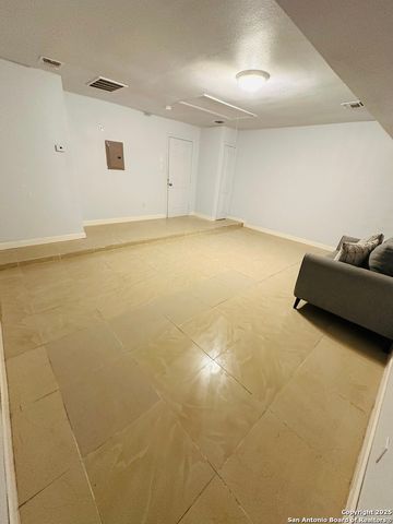 5611 timber rail, San Antonio, TX 78250