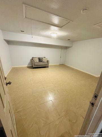 5611 timber rail, San Antonio, TX 78250