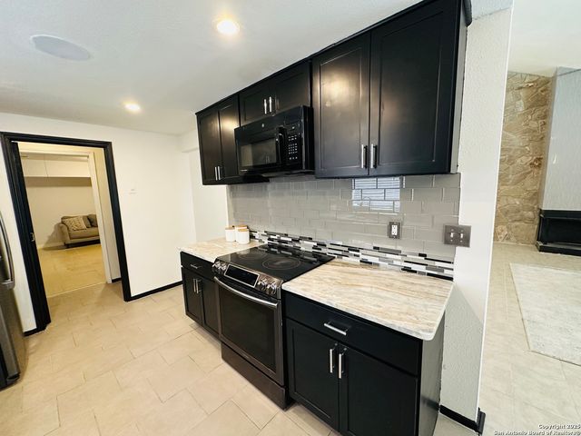 5611 timber rail, San Antonio, TX 78250