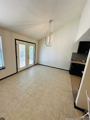 5611 timber rail, San Antonio, TX 78250