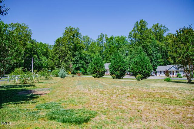 62 Red Berry Holly Lane, Hurdle Mills, NC 27541