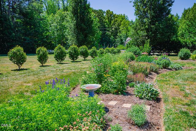 62 Red Berry Holly Lane, Hurdle Mills, NC 27541