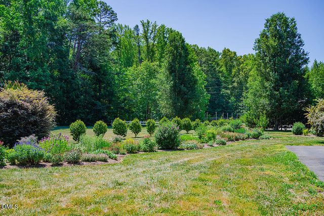 62 Red Berry Holly Lane, Hurdle Mills, NC 27541