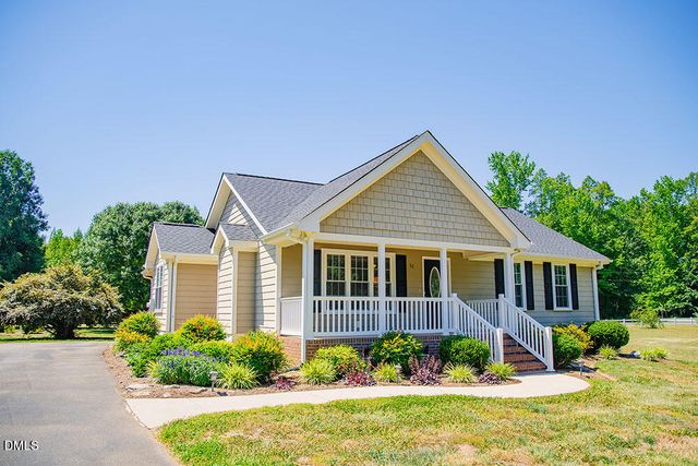 62 Red Berry Holly Lane, Hurdle Mills, NC 27541