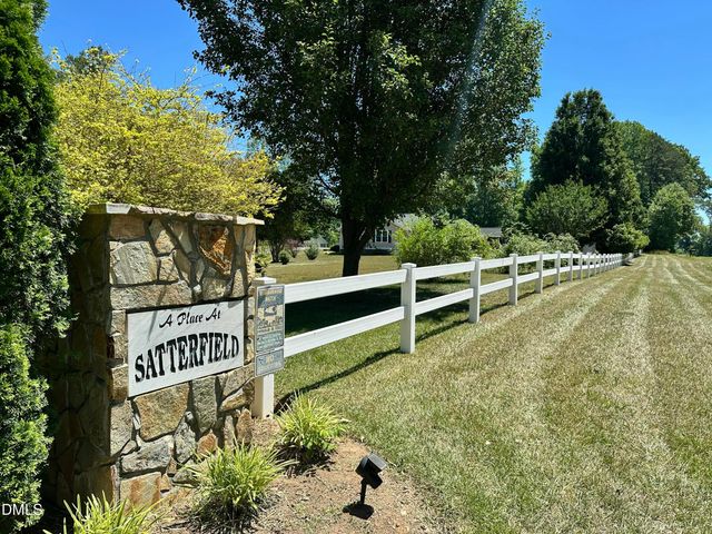 62 Red Berry Holly Lane, Hurdle Mills, NC 27541