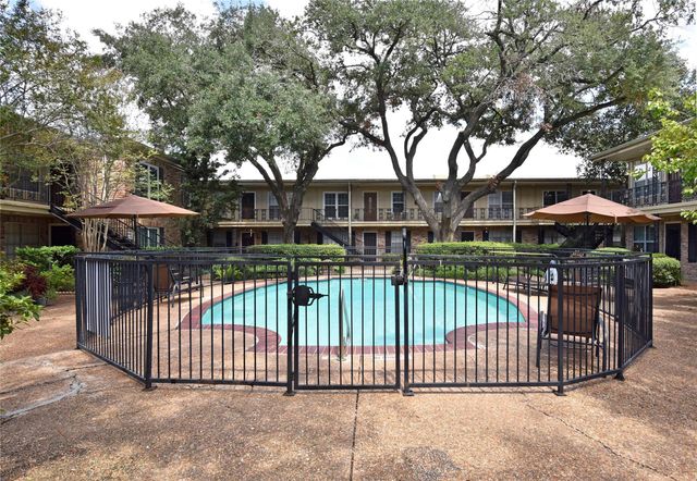 3224 Timmons Lane 112, Houston, TX 77027
