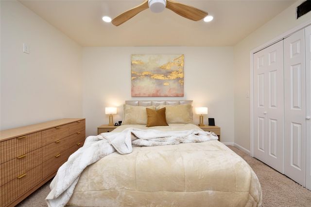 3224 Timmons Lane 112, Houston, TX 77027