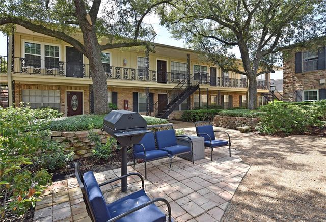 3224 Timmons Lane 112, Houston, TX 77027