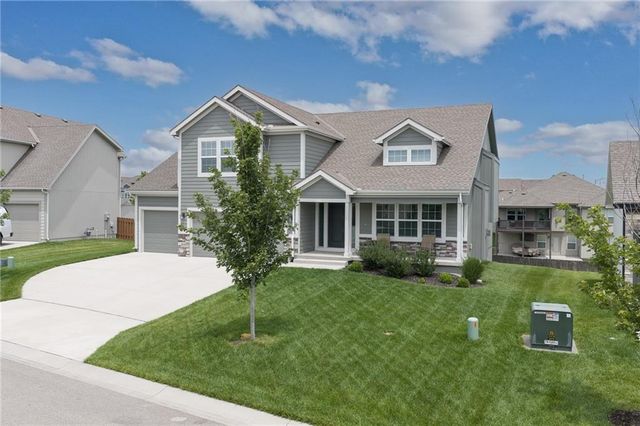 1485 N 162nd Circle, Basehor, KS 66007