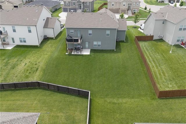 1485 N 162nd Circle, Basehor, KS 66007
