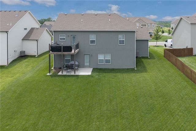 1485 N 162nd Circle, Basehor, KS 66007