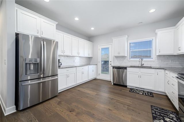 1485 N 162nd Circle, Basehor, KS 66007