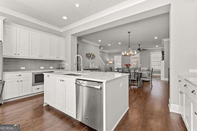 160 Clover Court, Roswell, GA 30075