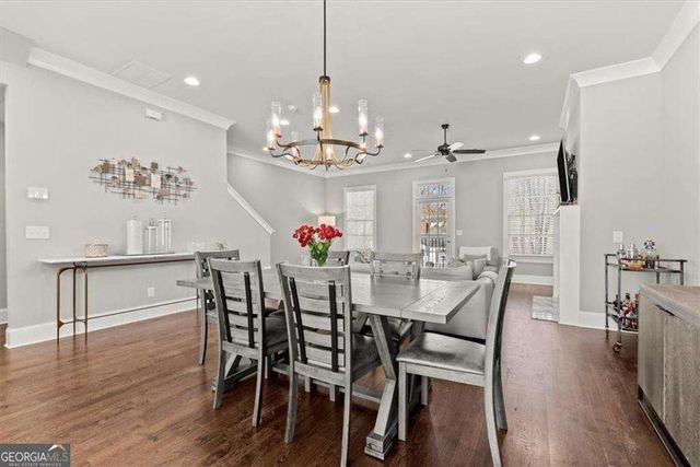 160 Clover Court, Roswell, GA 30075