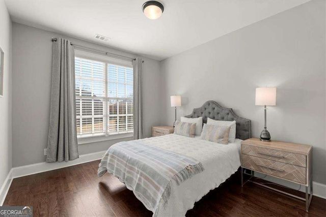 160 Clover Court, Roswell, GA 30075